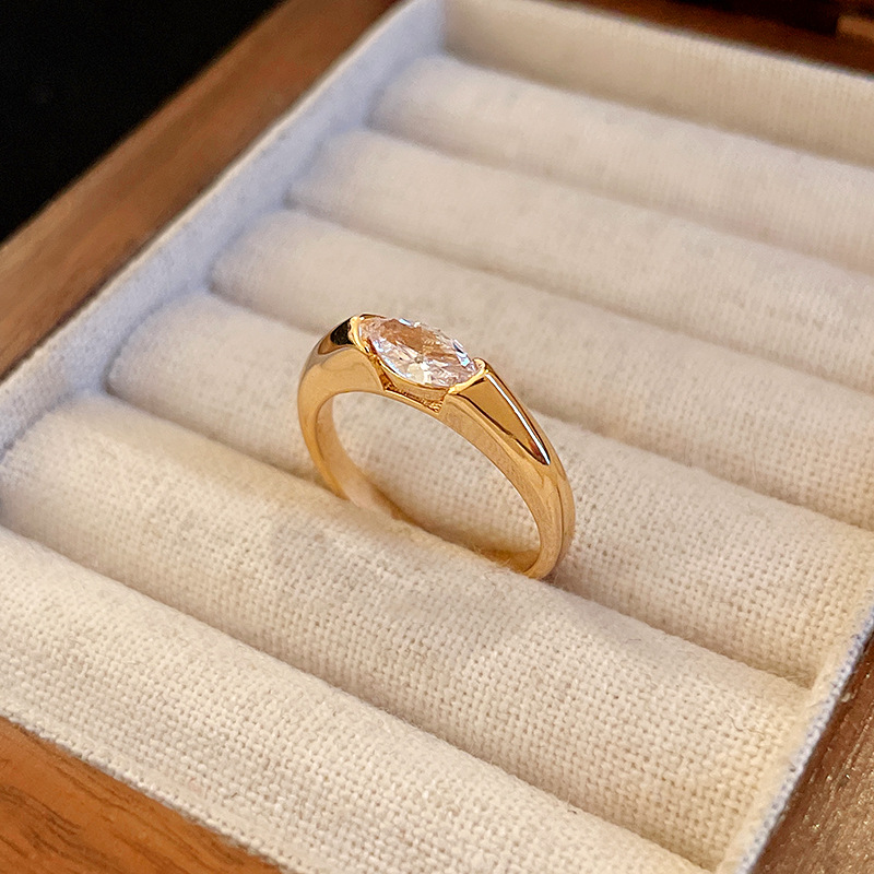 Real Gold Electroplated Zircon Heart Opening from South Korea Irregular Pearl Index Finger Ring Fashion and Elegant_voghion.com