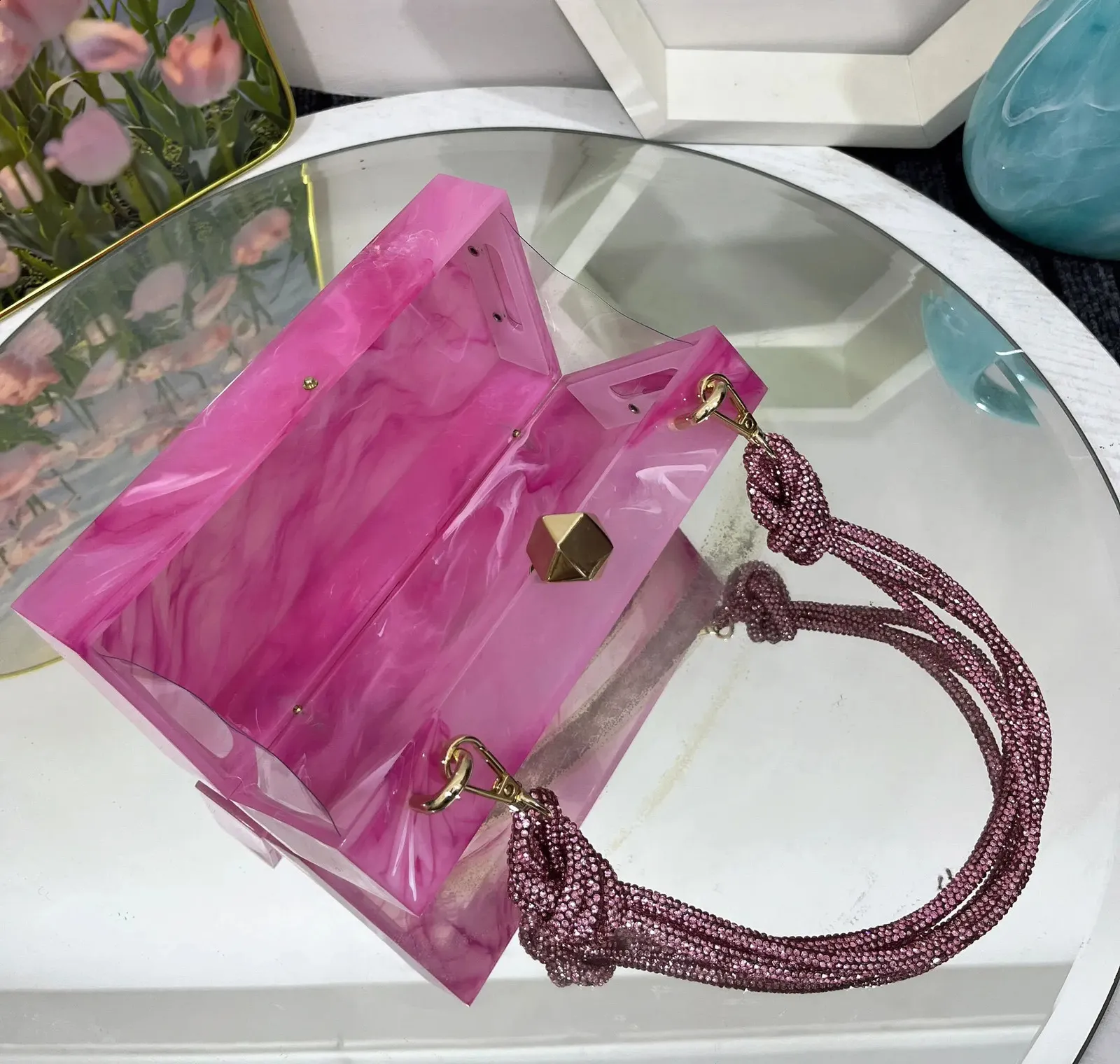 2024 Handtasche Hochwertige Abend-Dias-Kupplung Acryl Achselhöhle Quadratische Damen Geldbörse Hochzeitstasche 240907_voghion.com