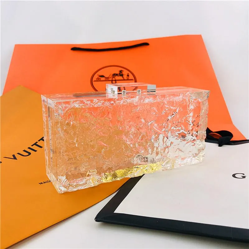 Borsa a secchiello da donna in acrilico trasparente effetto ghiaccio screpolato | Borsa da sera alla moda 2024_voghion.com