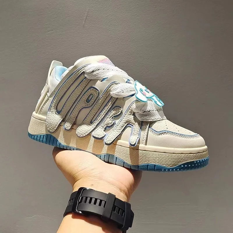 Thick Soled Round Toe Sponge Cake Couple Style Sneakers With Breathable Mh Comfortable And Versatile Casual Sports_voghion.com