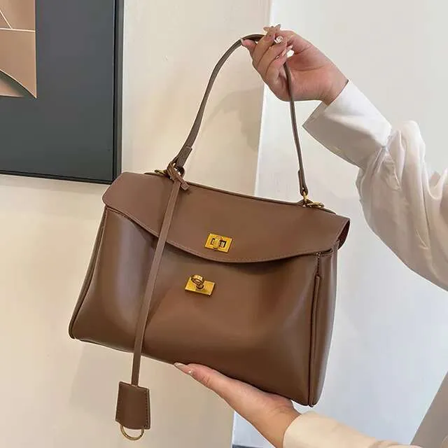 Enkel håndtaske til kvinder i PU-læder med stort håndtag og crossbody-taske til daglig indkøbspose til damer_voghion.com