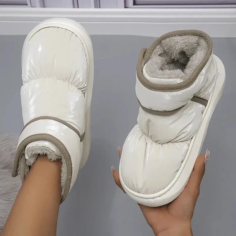 Bottines d'hiver chaudes, épaisses, en peluche, imperméables, antidérapantes, en coton, rembourrées, pour femme_voghion.com