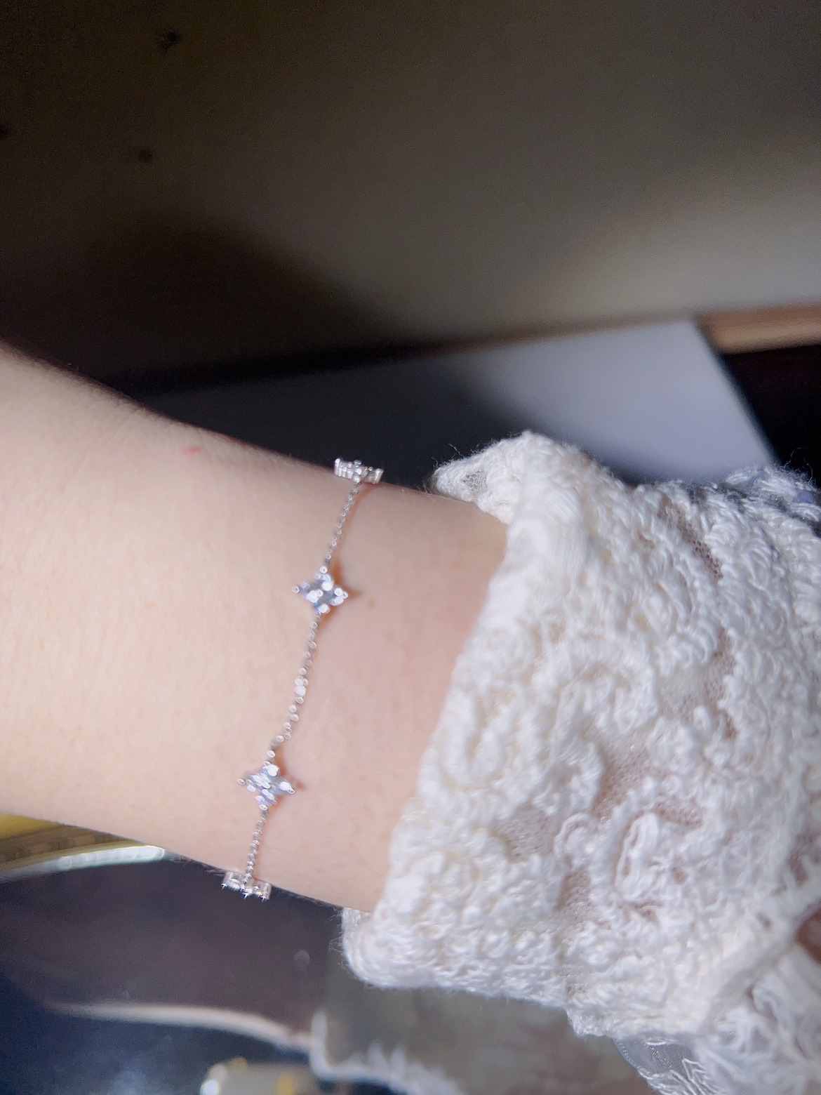 Bracciale trifoglio in argento puro da donna, stile minimalista, zircone leggero, lusso ed eleganza unica, artigianato di alta qualità_voghion.com