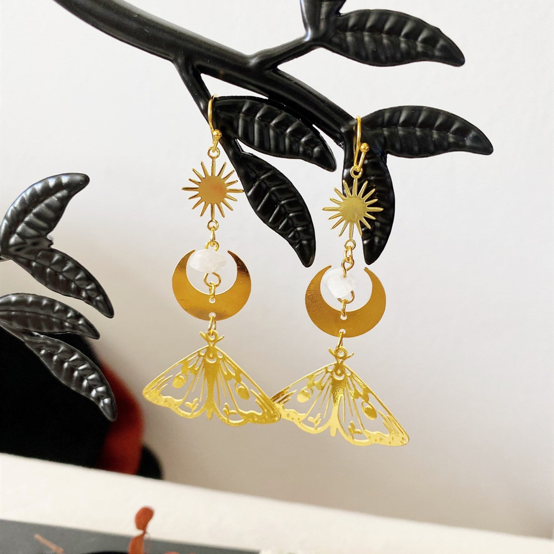 Orecchini Orecchini pendenti a farfalla fatti a mano in oro e argento_voghion.com