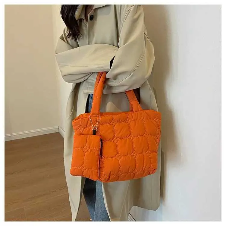 Mode Gesteppte Stickerei Thread Handtasche Leichte Puffy Top-Griff Große Kapazität Damen Kleine Einkaufstasche mit Mini_voghion.com