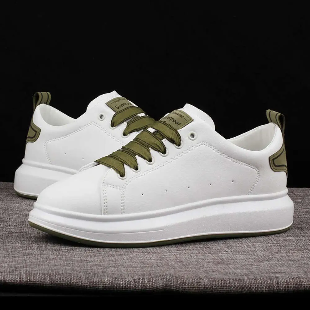 2023 Casual per uomo Uomo Running Traspirante Sport tavola Scarpe bianche Sneakers scarpe da tennis alla moda Calzature sportive_voghion.com