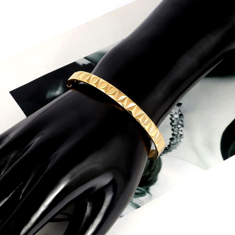 Bangles Titanium Steel Buckle Bracelet Punk Style Rivet Convex Female Three Colors_voghion.com