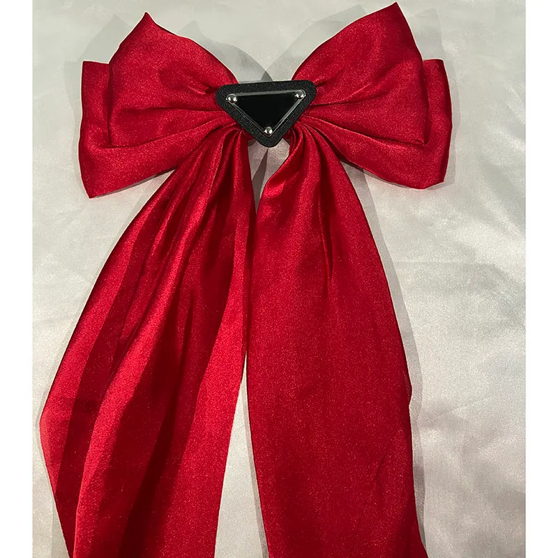 Umgekehrtes Dreieck Bowknot Haar Buchstaben Clips Pins Haarspangen Mädchen Schleife Knoten Schmetterling Designer Rosa Schwarz Haarspangen_voghion.com