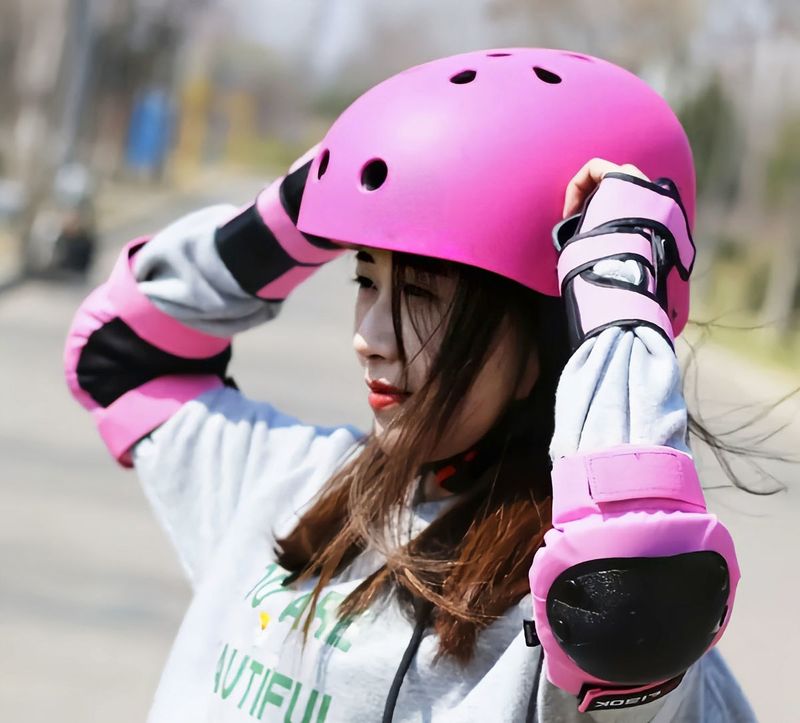 Rijden skateboard volwassen en kinder rolschaatsschoenen, loopfietshelm, verstelbare driftveiligheidshelm_voghion.com