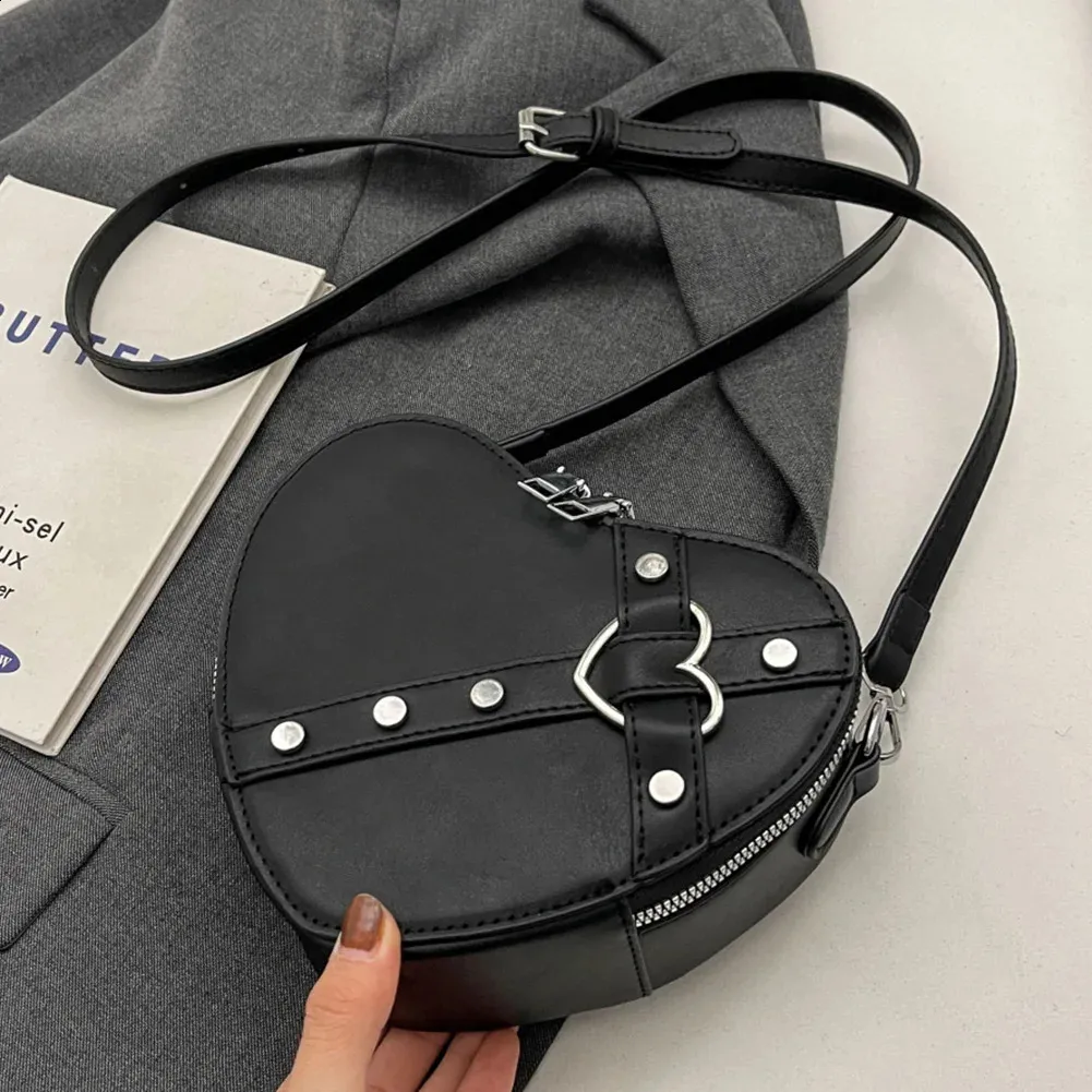 Vintage Heart Shaped Crossbody Bag Red Gothic Shoulder Bag Women_voghion.com