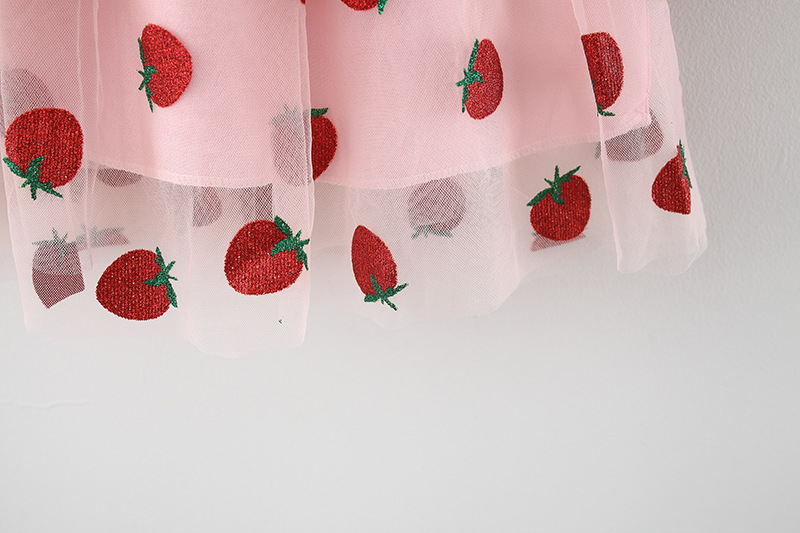 Neugeborenen Kleid Sommer Prinzessin Kleid Koreanischen Stil Erdbeere Stickerei Mesh Bowknot Denim Kleid Kinder Kleidung Senden Hut_voghion.com