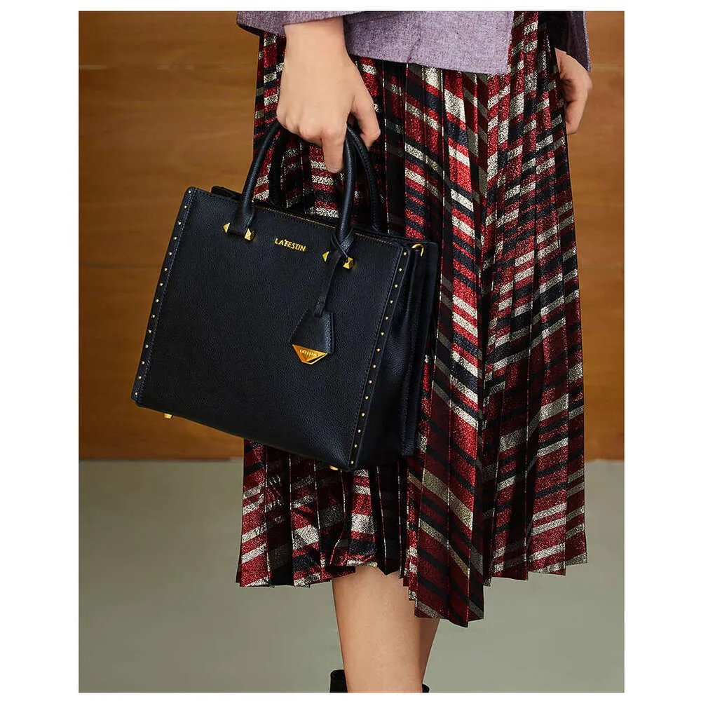 LA FESTIN Nya läderväskor för kvinnor, multifunktionella och mångsidiga, moderiktiga axelväskor, crossbody-designerväskor_voghion.com