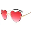 Occhiali da sole firmati da donna all'ingrosso Occhiali da vista stile personalità con montatura in lega nuovi alla moda Spedizione gratuita in tutto il mondo_voghion.com