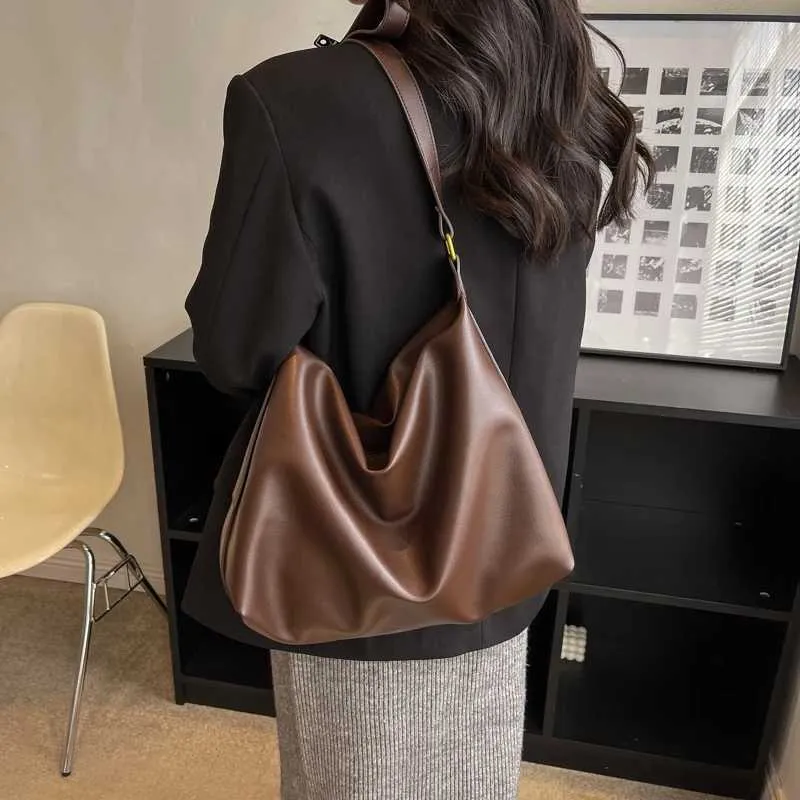 Borsa a spalla e hobo bag da donna in stile retrò_voghion.com