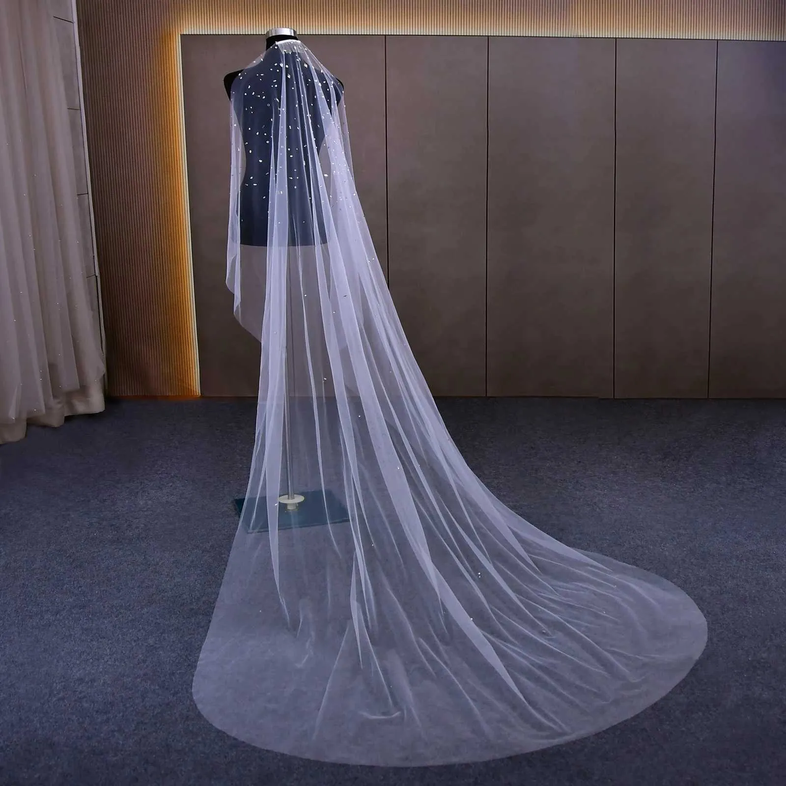 Gioielli per capelli V178 Veli da sposa con perline e cristalli, 1 strato di tulle morbido con strass e pettine, accessori da sposa per la sposa_voghion.com