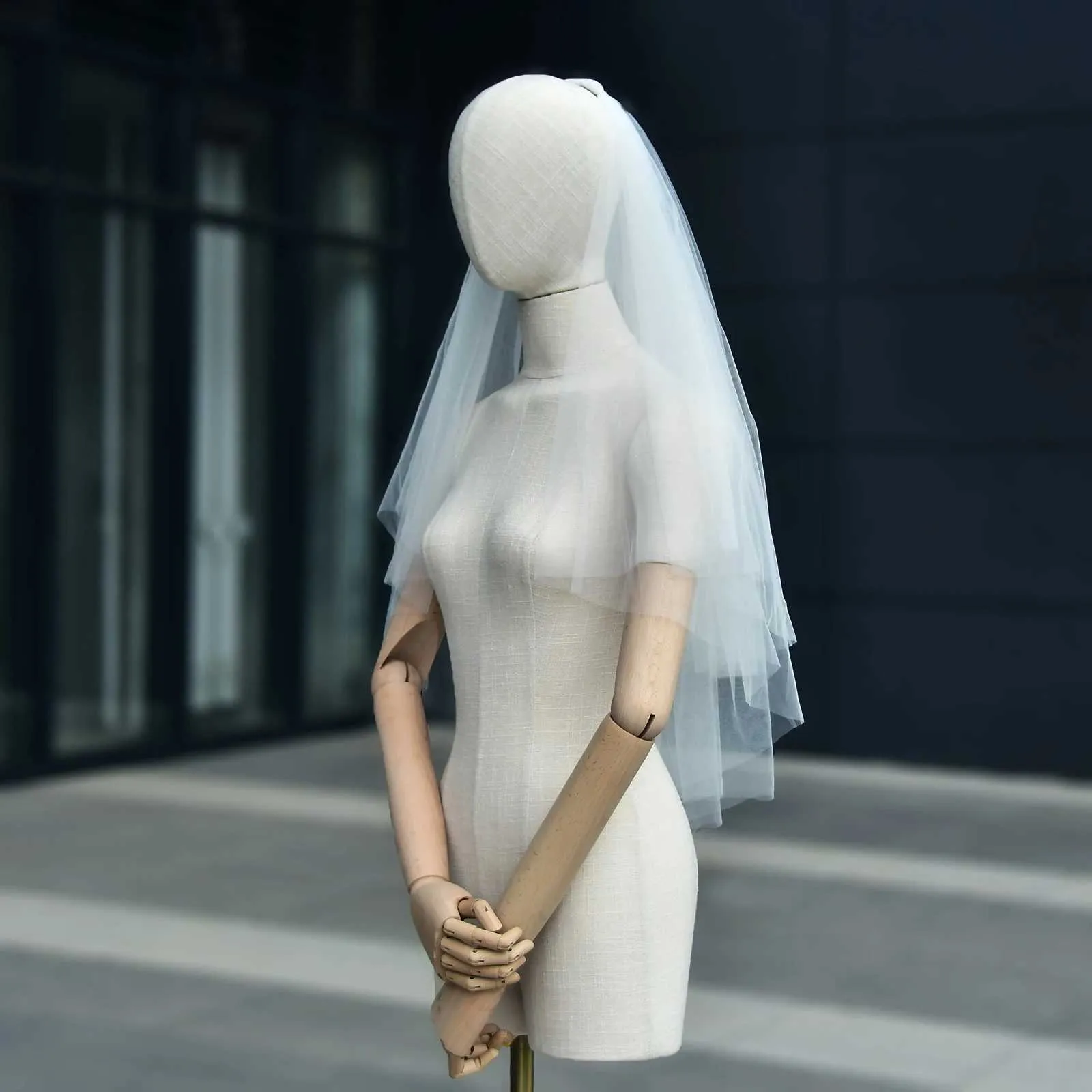 Gioielli V28 Veli corti a 2 strati trasparenti in morbido tulle italiano, accessori per capelli da sposa, velo da sposa per la sposa_voghion.com