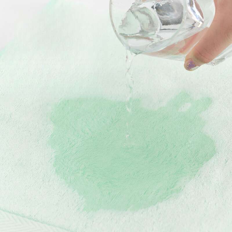 Handtücher aus Bambuskohle eignen sich als Faserhandtuch zum Waschen des Gesichts zu Hause und sind saugfähiger als Baumwollhandtücher._voghion.com