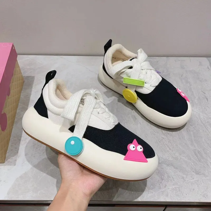 Thick Soled Round Toe Canvas Shoes For Couples Mesh Breathable Comfortable Casual And Versatile Niche Design Sneakers_voghion.com
