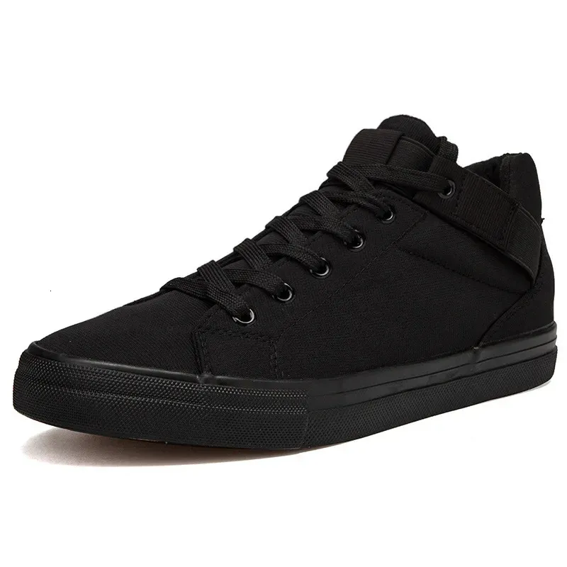 Baskets noires en toile pour hommes, chaussures décontractées respirantes en tissu pour jeunes hommes, augmentant la hauteur de 3 cm, 240624_voghion.com