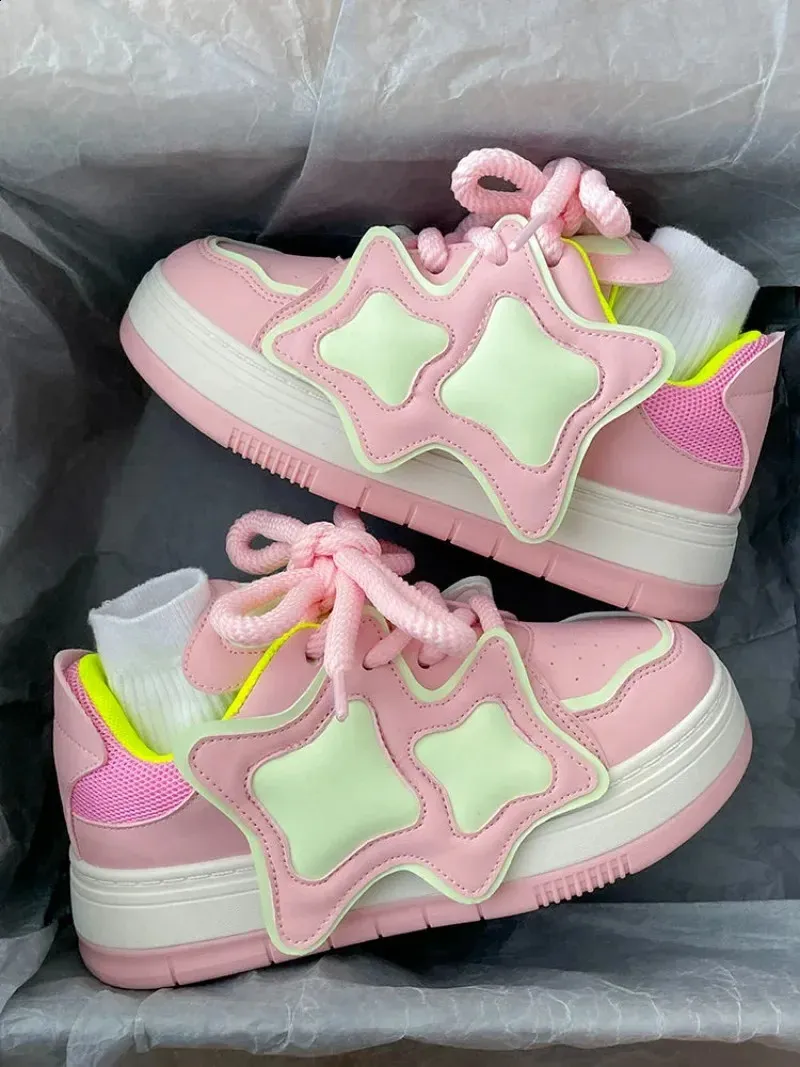Pink Blue Platform Sneakers Women Kawaii Sports Shoes Casual Tennis Female Flats Vintage Chunky Footwear Korean Cute_voghion.com