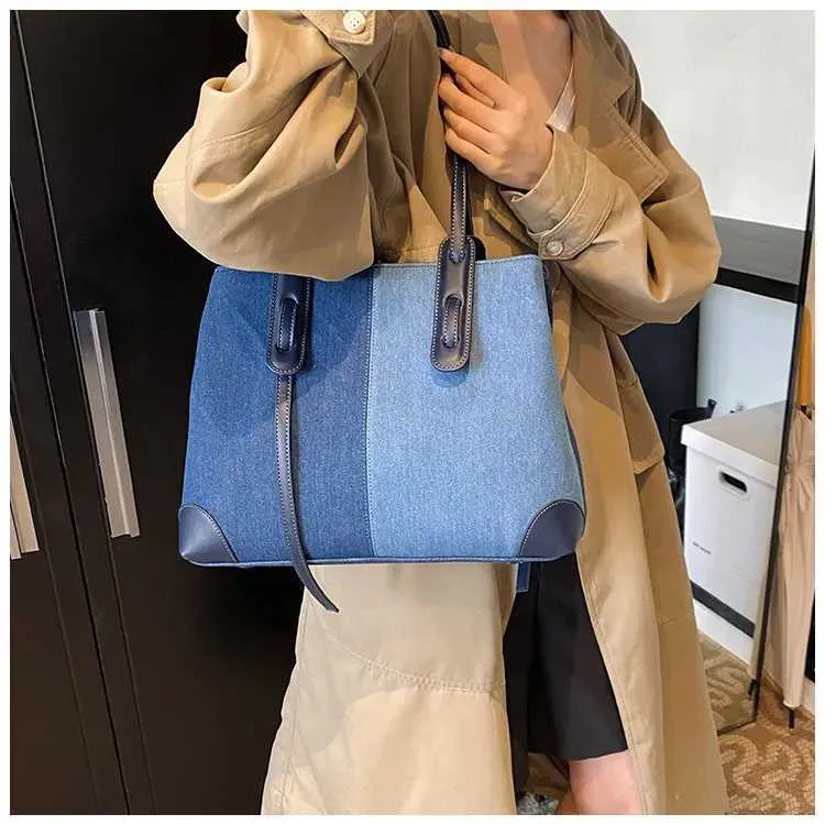 Borsa a mano in denim retrò da donna, a contrasto, con colori a contrasto, grande capacità, borsa a tracolla da viaggio, versatile, in PU, con toppa_voghion.com