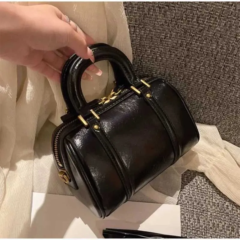 Niche Hand Boston Bags Pro ženy 2025 Retro Módní Dámská Jedno Rameno Crossbody Taška Hovězí Kožené Kabelky S_voghion.com