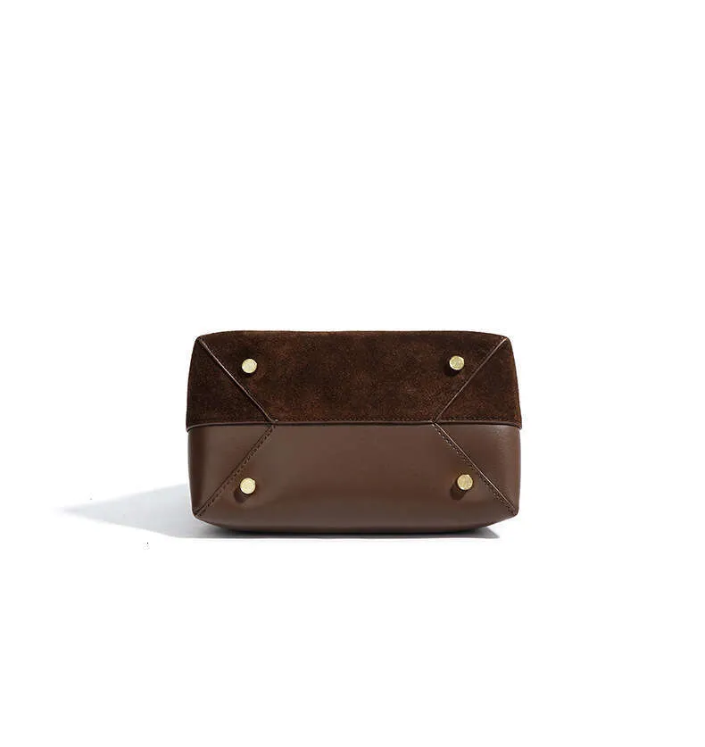 Retro schoudertas en tote bag voor dames met matte afwerking_voghion.com