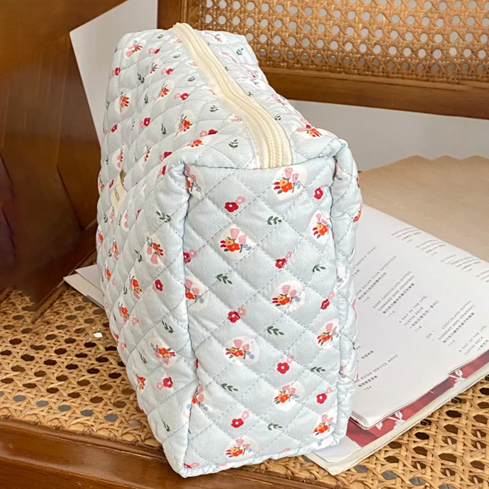 Cosmetic Bag Large Capacity Cute Print Make Up Pouch Portable Casual Multi-function Quilted Rhombus Fashion For Weekend_voghion.com