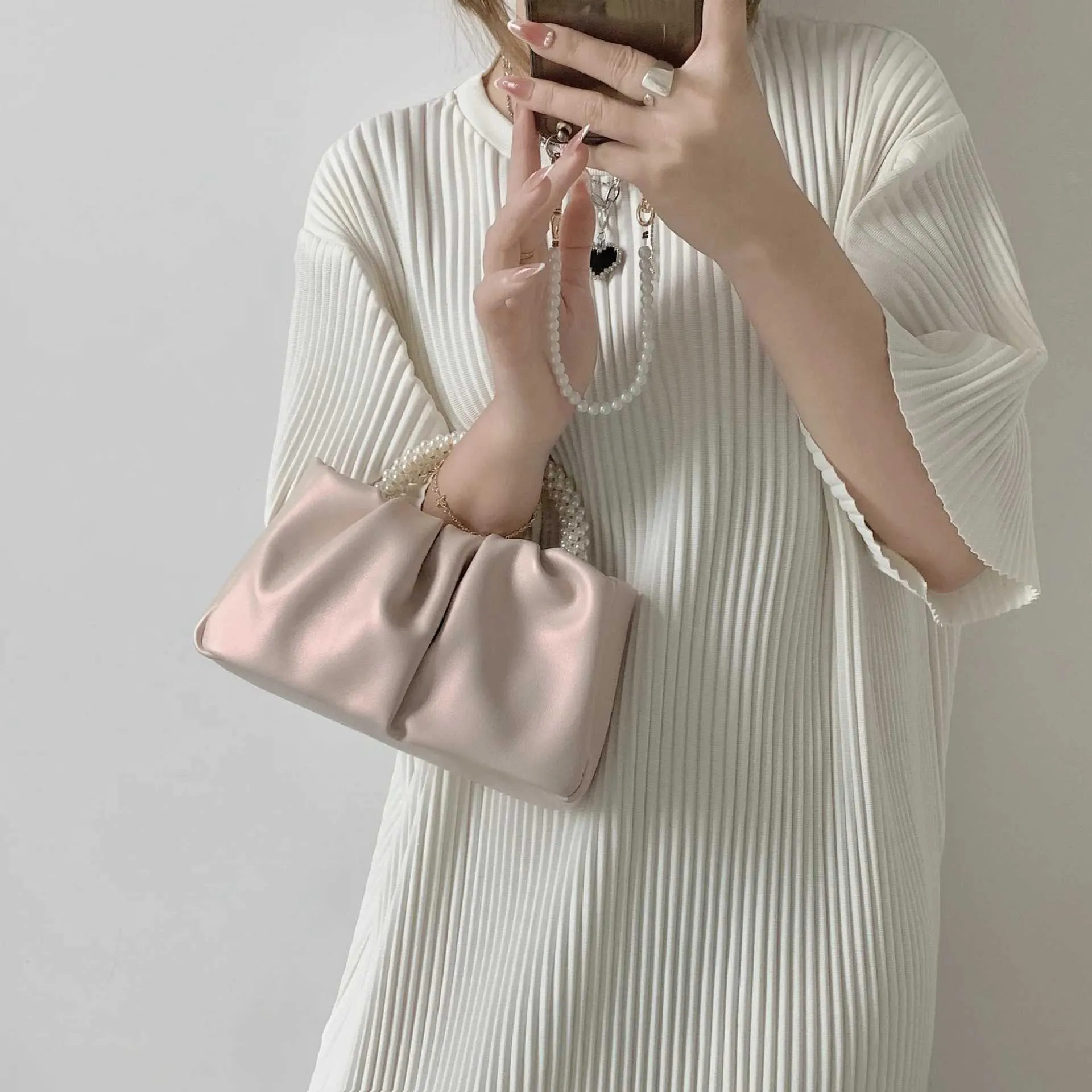 Borsa clutch con manico di perle borsa a spalla quadrata donna_voghion.com