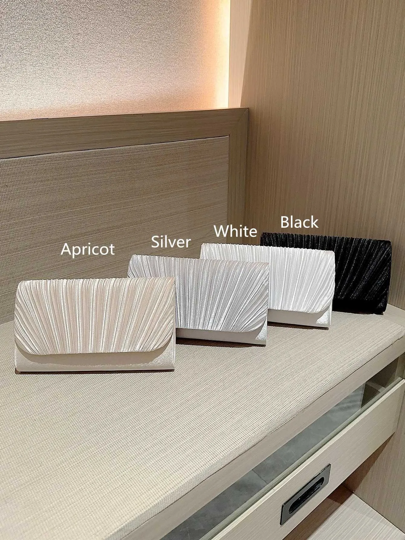 Damen elegant Satin Owendtasch Plisséiert Portemonnaie Formal Handtasche Party Ball Clutch mat Rhie Hochzäit Braut Y241019_voghion.com