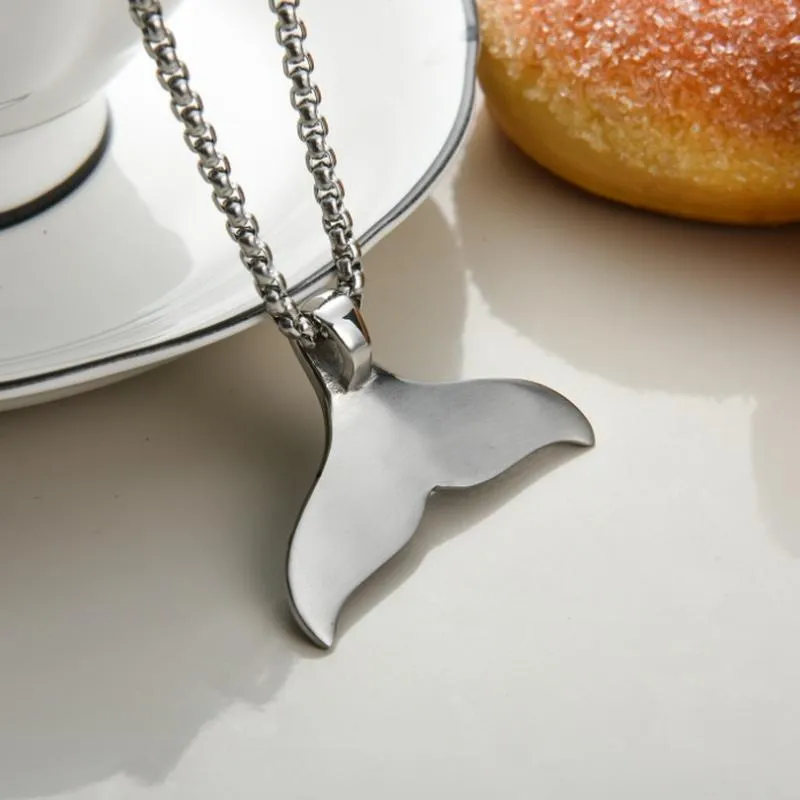 Anhänger Necs Männer und Frauen Mode Kreative Persönlichkeit Design Retro Whale Tail Muster Casual Dance Party Geschenk_voghion.com