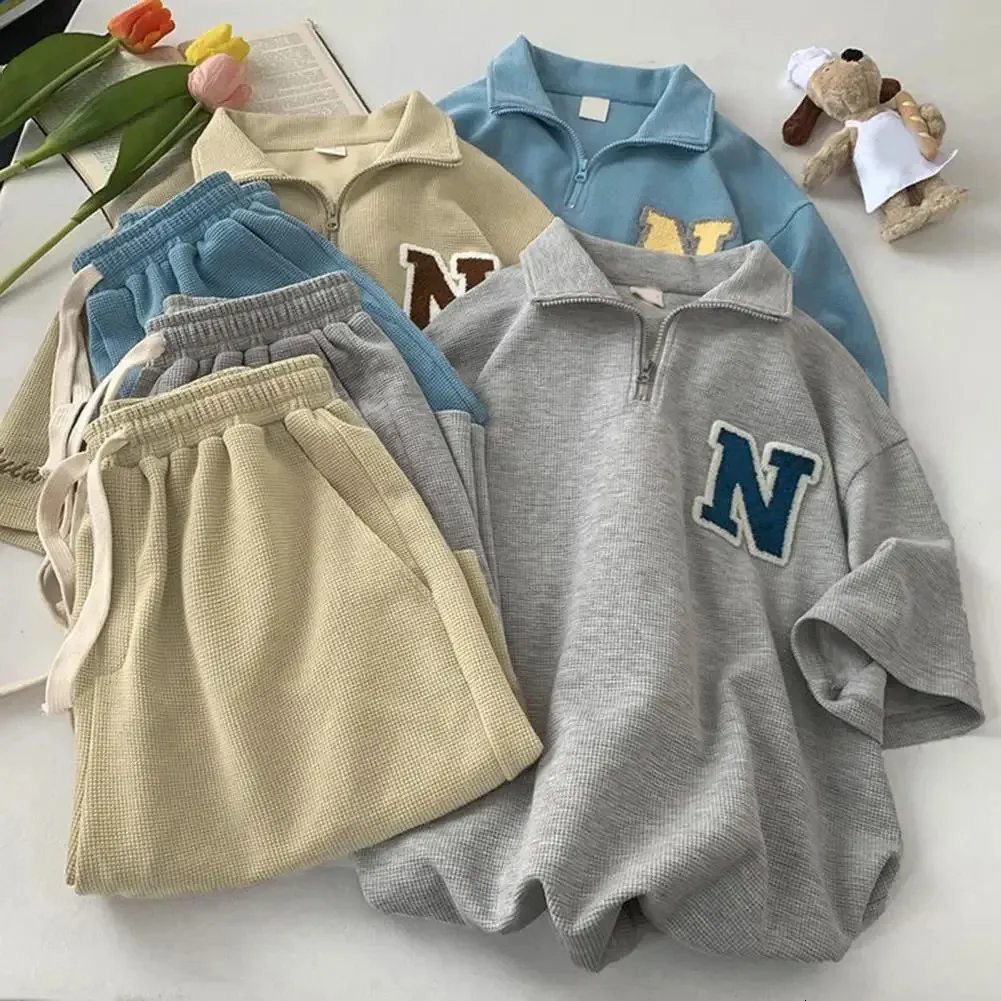 DESIGNERS Waffel Sportanzug Unisex Sommer Herren Locker Kurzarm T-Shirt Shorts Jogger Outfit Zweiteiliges Set Letter Print Casual_voghion.com