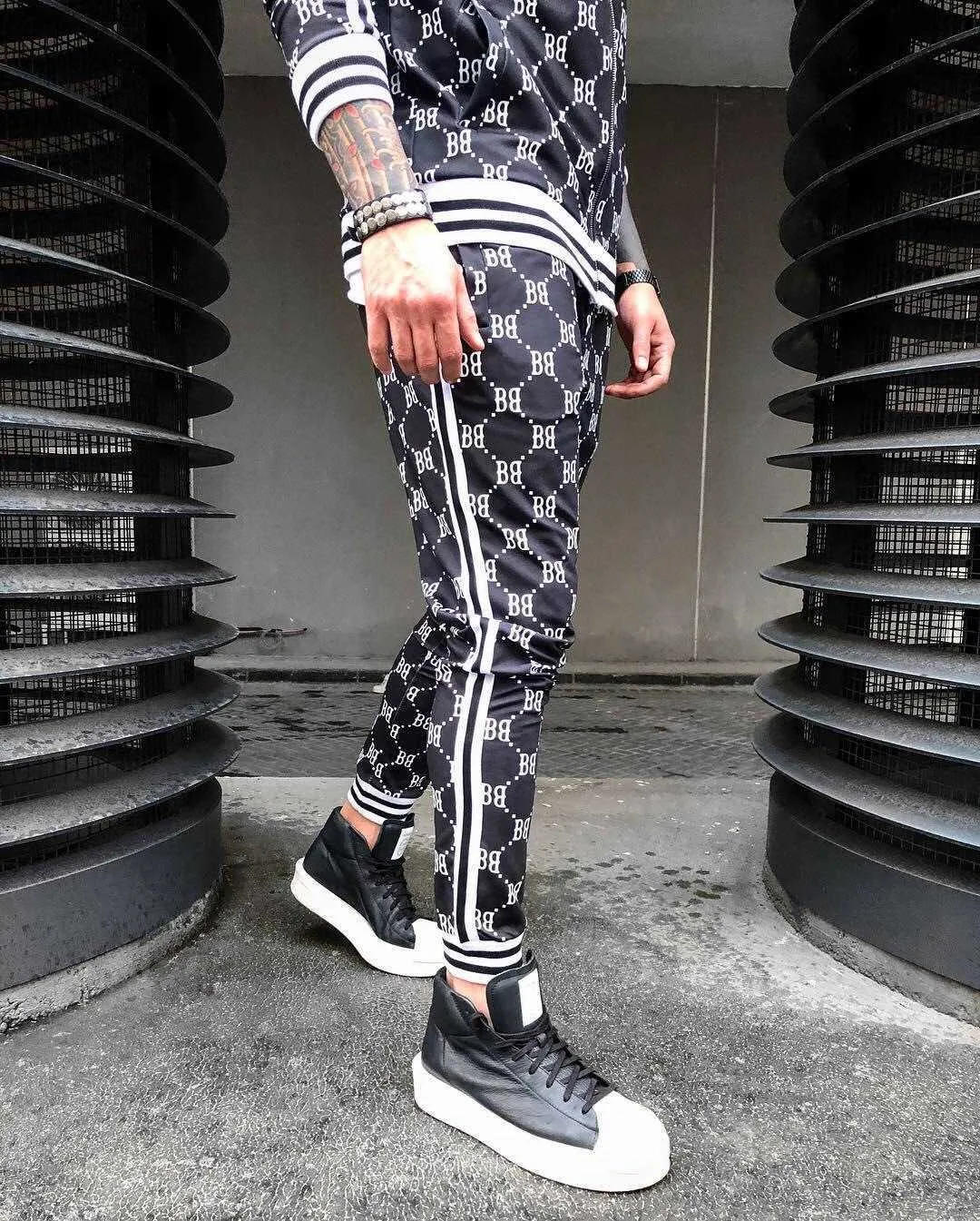Uomo Tracuits uomo tracuit Sets Moda Plaid Giacca maschile + Pantaloni Set 2 pezzi Tuta sportiva Autunno Stampa 3D di alta qualità_voghion.com