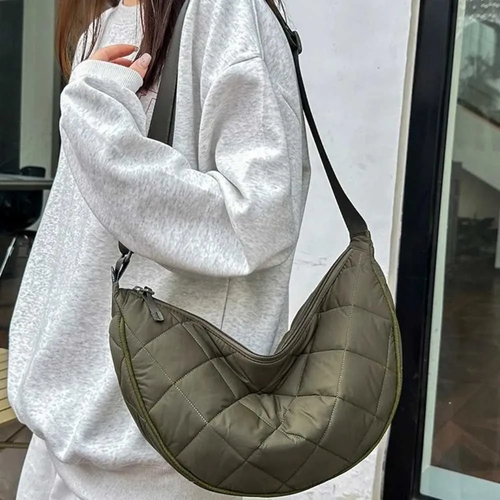 Borsa a tracolla in nylon con tracolla regolabile, imbottita, trapuntata, a quadri, portatile, tinta unita_voghion.com