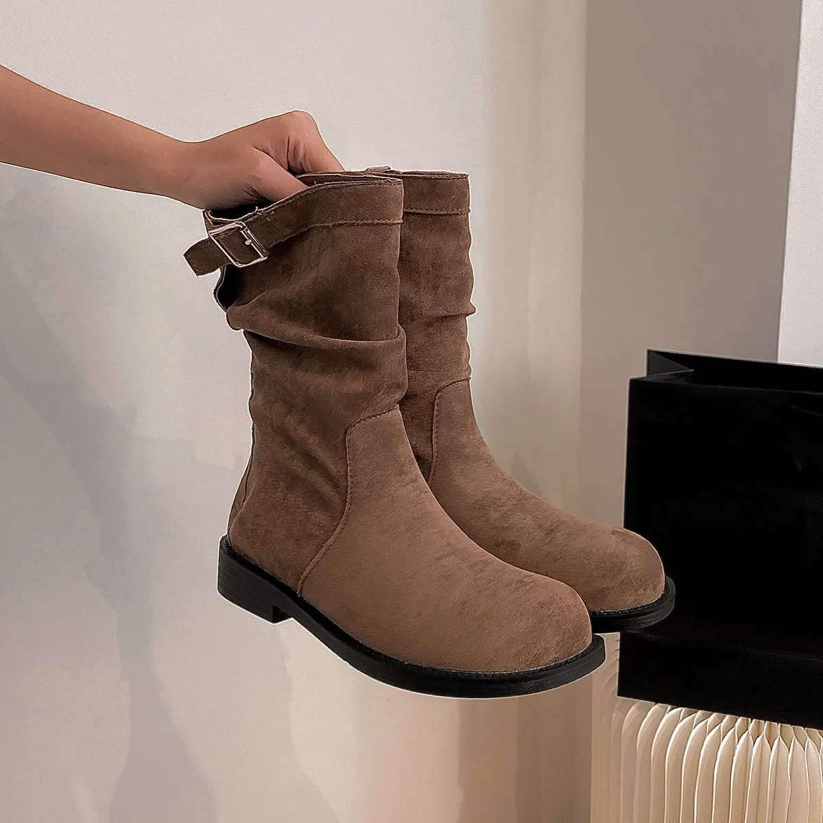 Women's Boots:Fashion Simple Style Design Sense Round Toe Martin Boots Thick Sole Retro Increase Height_voghion.com
