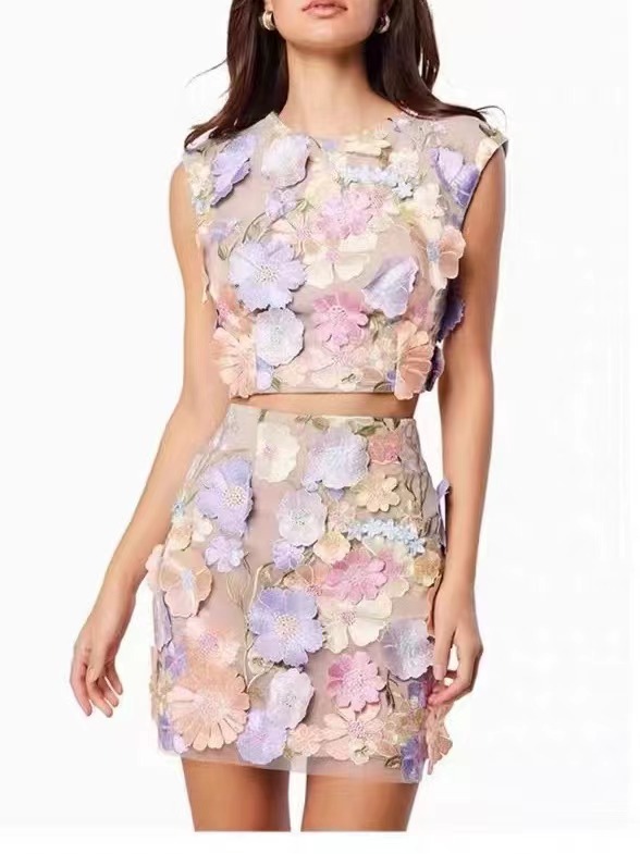 Vestito da donna primavera 2025, top corto senza maniche, gonna aderente, set due pezzi, ricamo di alta qualità all'uncinetto_voghion.com