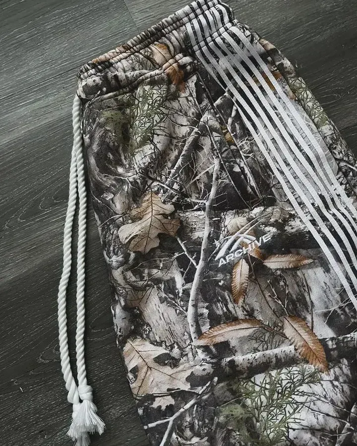 Calças masculinas Y2k bordadas cinza casual camuflagem funcional tática feminina premium jogging com cordão calças de moletom_voghion.com