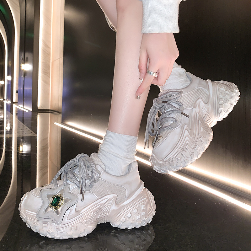 2024 Neue weiche Leder-Reibwasser-Diamant-Freizeitschuhe mit Matsuda-Sohle, vielseitige Sportschuhe, Papa-Schuhe für Frauen_voghion.com