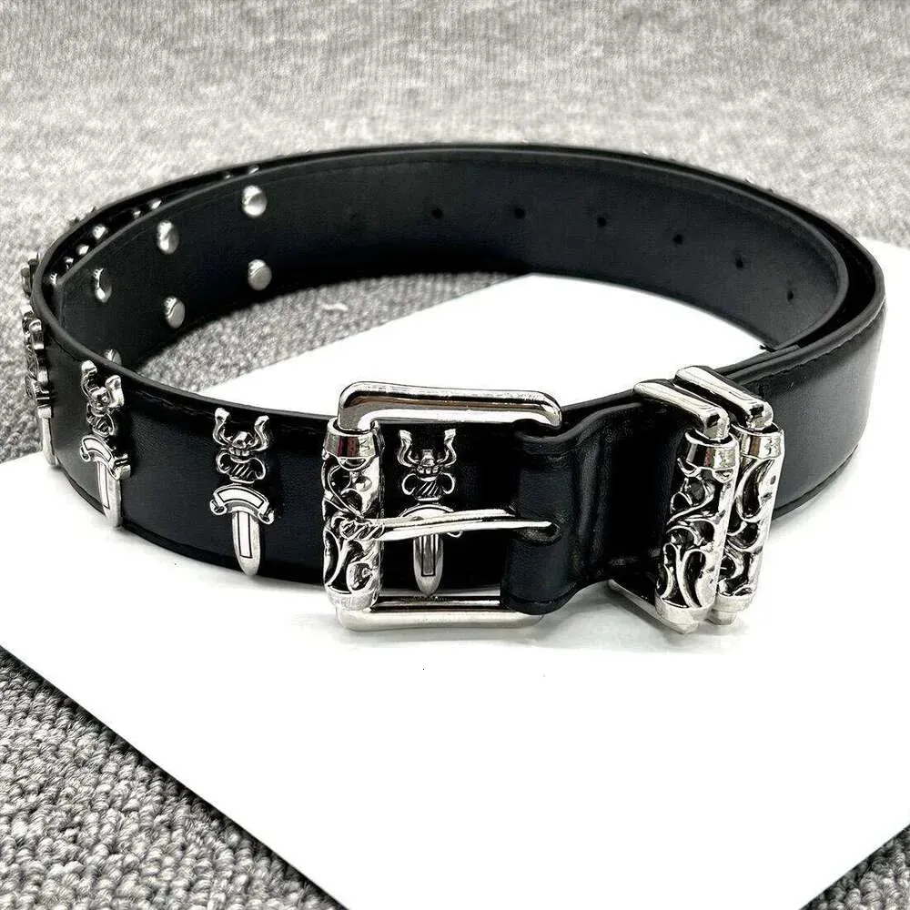 Cinto casual de couro Heartslies cromado para designer masculino, fivela clássica de metal lisa, elegante com caixa cromada 133_voghion.com