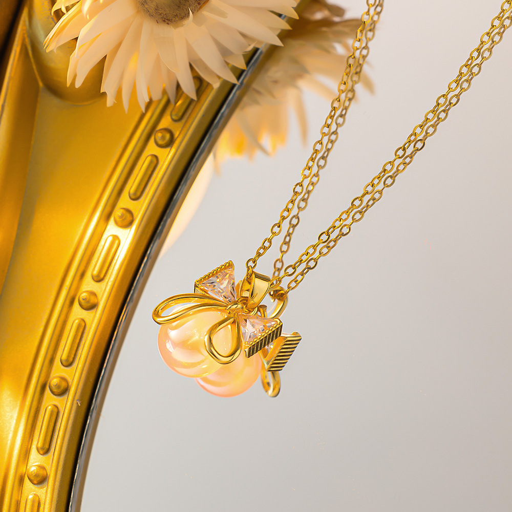 Collar con perlas de colores y cadena dorada para mujer_voghion.com