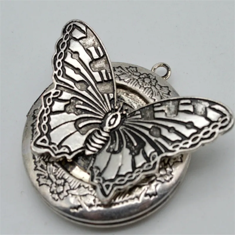 Colar com pingente de medalhão de borboleta antigo presente_voghion.com