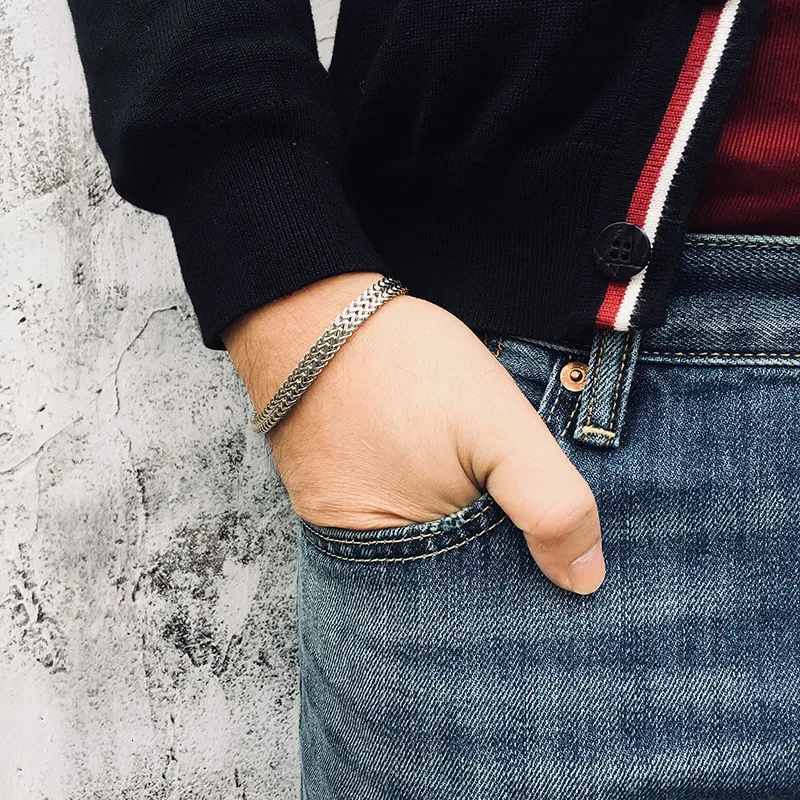 Braccialetti con ciondoli Tigrade da uomo in acciaio inossidabile, con catena intrecciata, colore argento/oro/nero_voghion.com