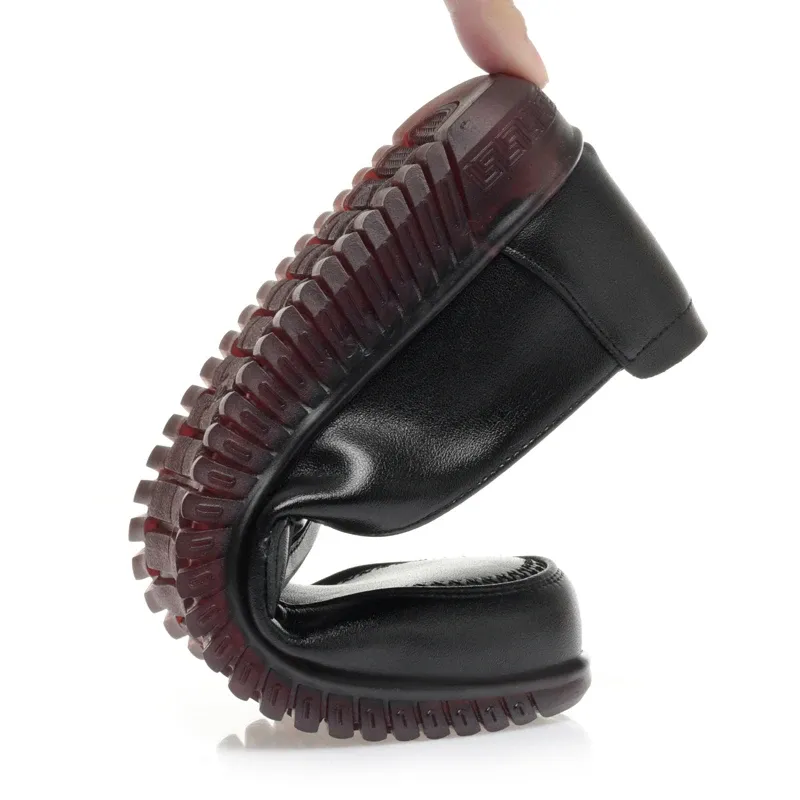 AIYUQI Female Flats Genuine Leather Spring Round Head Casual Large Size Women's Mom Shoes_voghion.com