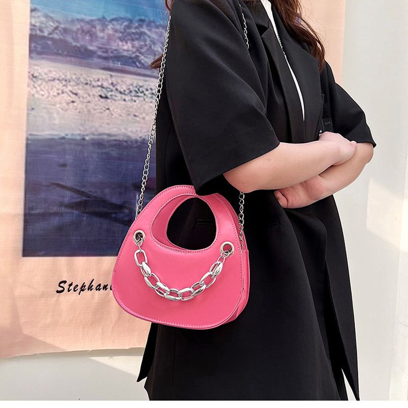 Kleine Nischendesign-Handtasche für Damen 2022, neue trendige Modekette, Unterarm, vielseitige Ins-Umhängetasche mit_voghion.com