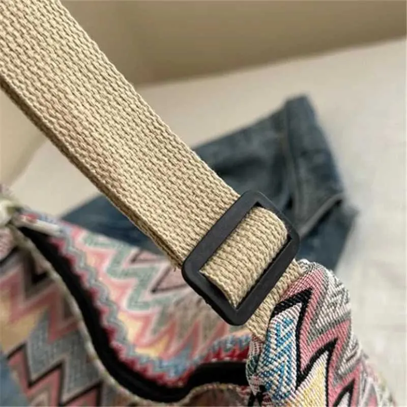 Wave Pattern Design Crossbody for Women New Large Capacity Canvas Shoulder Bag Versatile College Students Dumpgs_voghion.com