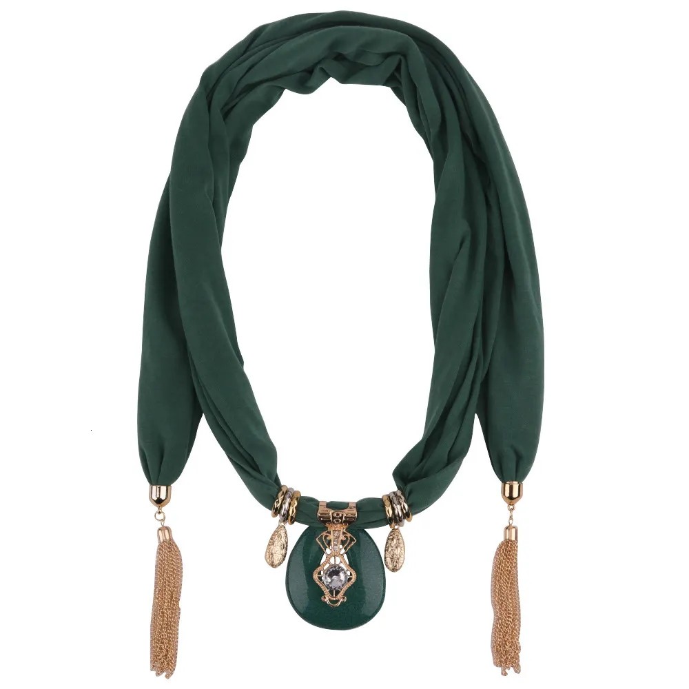 Large Horse Resin Jewelry Necklace Yiwu Pendant Solid Color Tassel Scarf_voghion.com