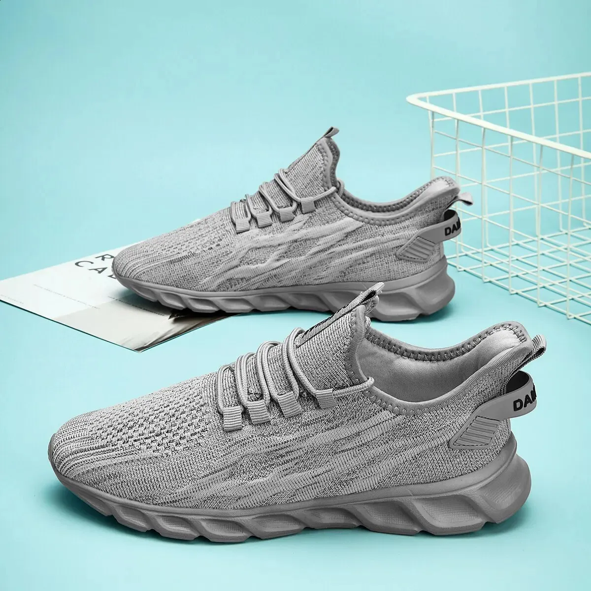 Mens Vulcanized Walking Running Unisex Casual Lightweight Tennis Breathable And Fashionable Sports Shoes 241015_voghion.com