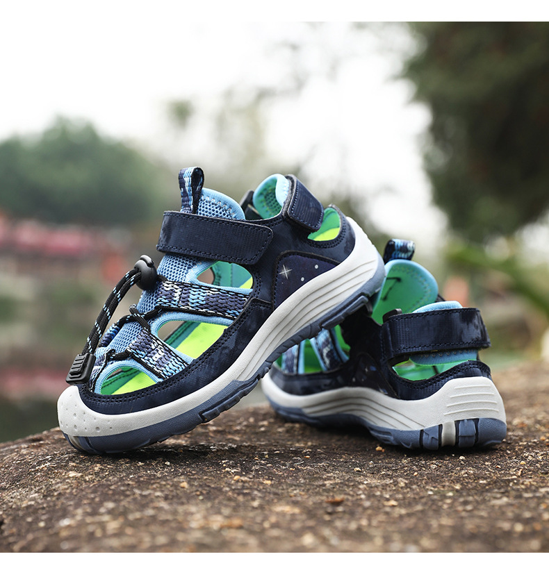 Baotou-Sandalen für Jungen 2024 Neu mit hohler, weicher Sohle, rutschfeste Kinderschuhe, Strandschuhe für Mittelschüler_voghion.com