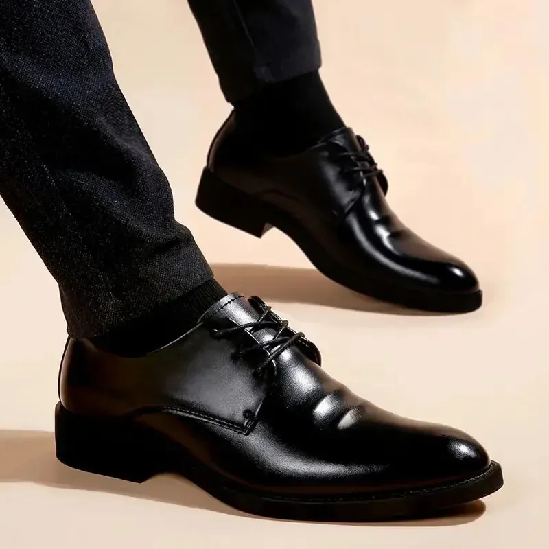 Chaussures habillées à bout pointu pour hommes, chaussures sociales noires pour hommes, chaussures de haute qualité, mode, style élégant et classique, costume tendance_voghion.com