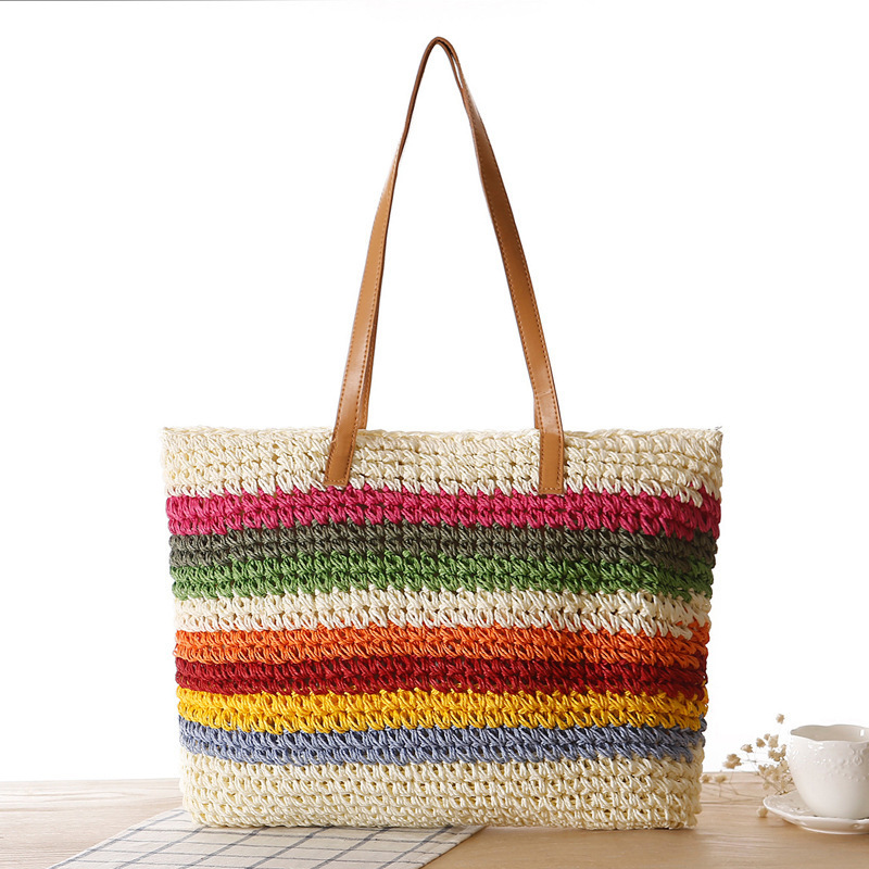 Neue kontrastierend gestreifte Einzelschultertasche aus gewebtem Papier Regenbogen-Stil, Strandtasche, Damentasche im_voghion.com